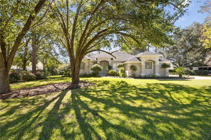 Property Photo: 502 E Cardinal Circle GA 31558