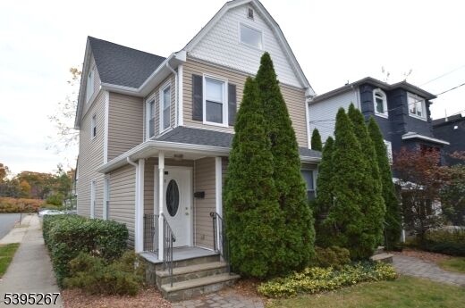 Property Photo:  139 Forest St   Unit 1  NJ 07042 