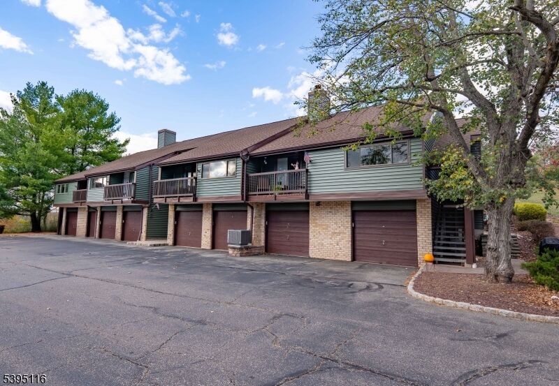 Property Photo:  54 Meadowview Dr  NJ 08801 