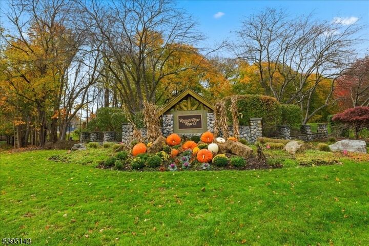 Property Photo:  65 Overlook Rdg  NJ 07436 