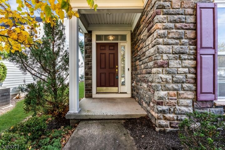 Property Photo:  212 Sherwood Ct  NJ 08873 