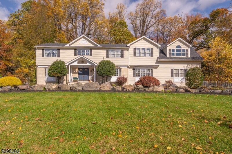 Property Photo: 2 Unami Ln NJ 07076