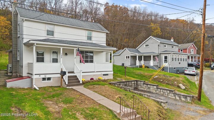 Property Photo:  125 Honey Pot Street  PA 18634 