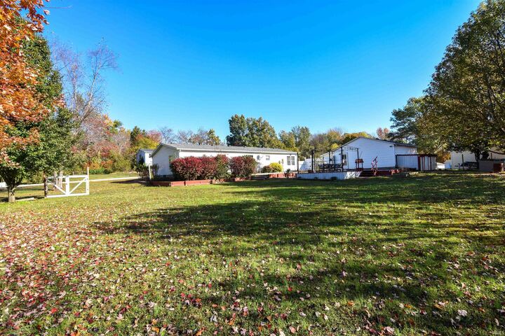 Property Photo:  11101 Country Homes Drive  IN 47712 