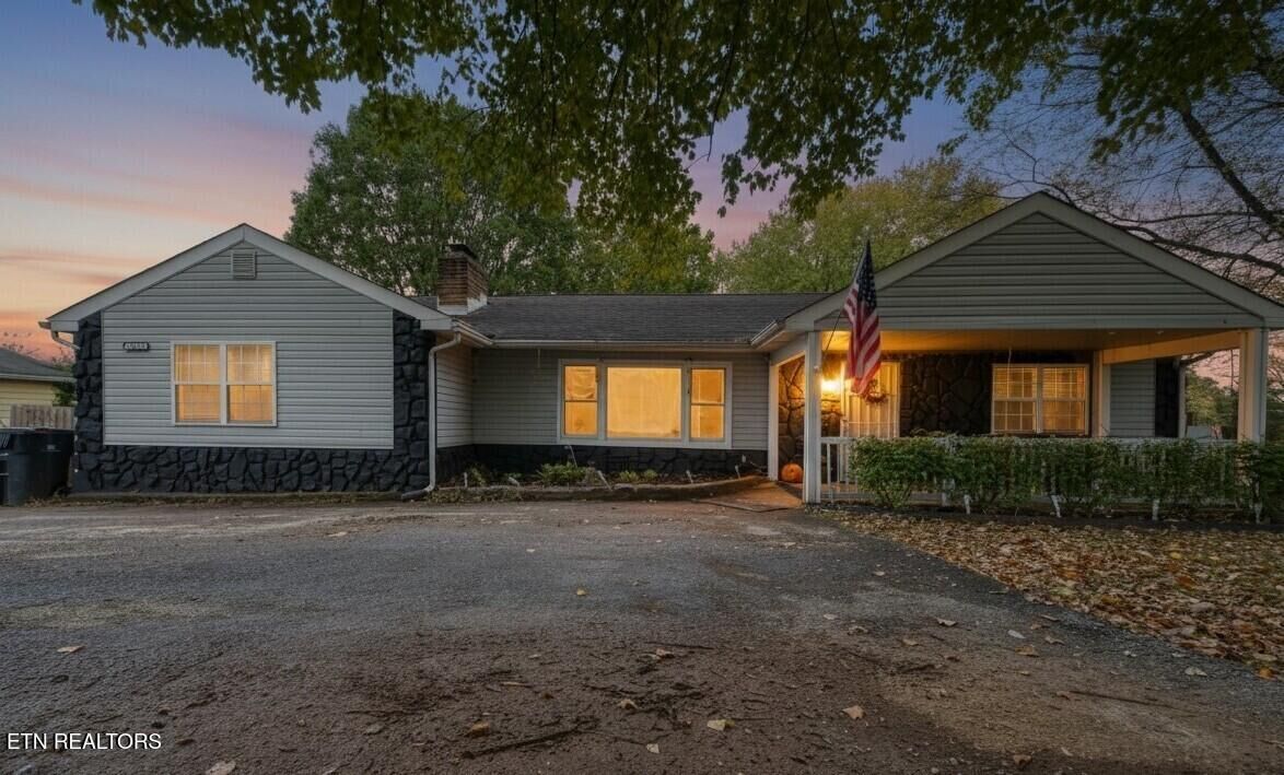 Property Photo: 3810 Buffat Mill Rd TN 37914