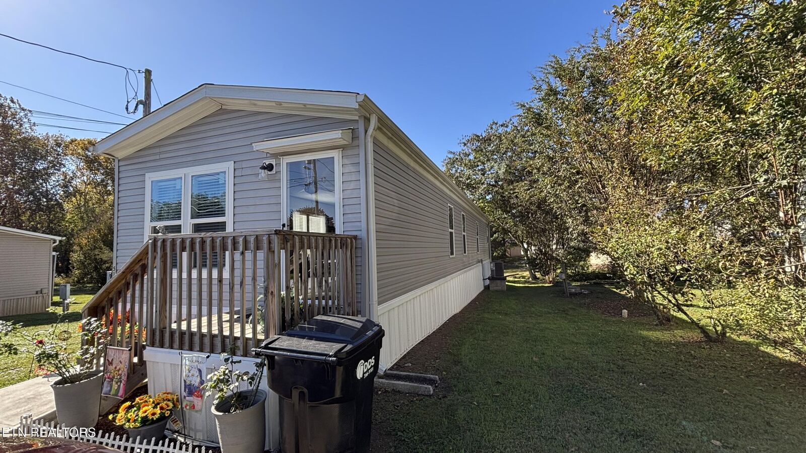 Property Photo: 519 Johns Creek St TN 37716