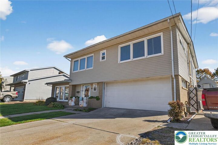 Property Photo: 58 E Lafayette Place PA 18702