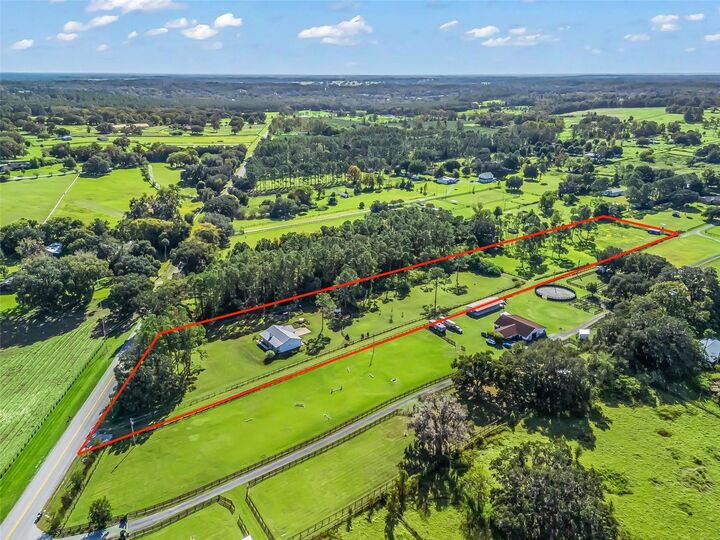 Property Photo: 15636 N Highway 329 FL 32686