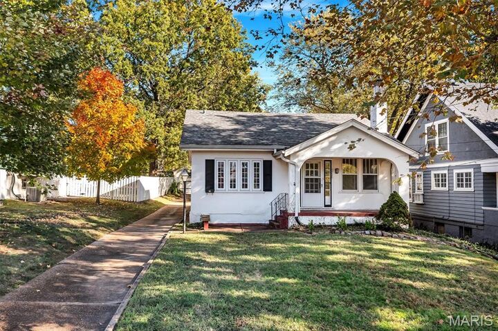 1730 Del Norte Avenue  St Louis MO 63117 photo