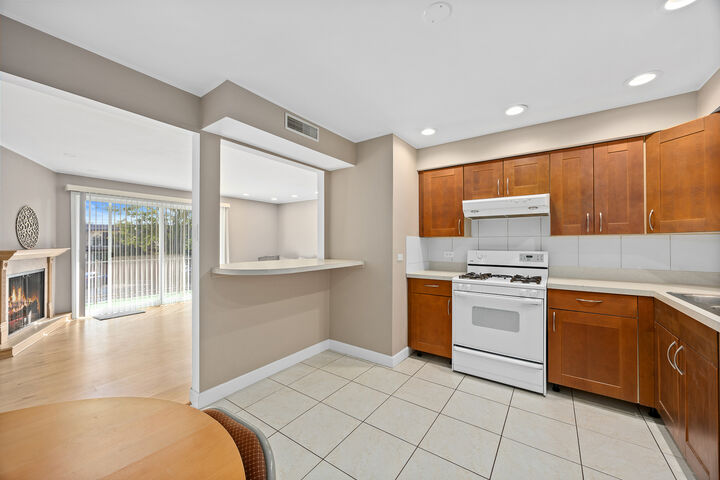 Property Photo:  11126 S 84th Avenue 11126  IL 60465 