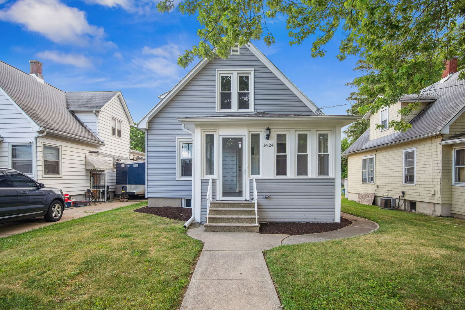 Property Photo: 1424 Clark Street IL 60115