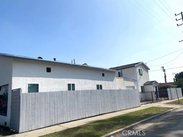 Property Photo:  800 E 90th  CA 90002 