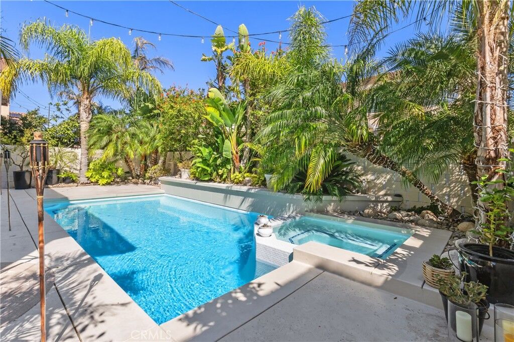 Property Photo: 13668 Kingsbridge CA 92683