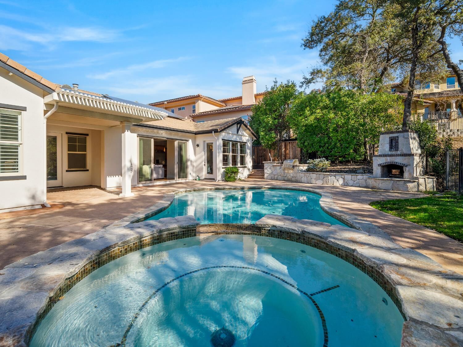 Property Photo:  612 Lida Court  CA 95762 