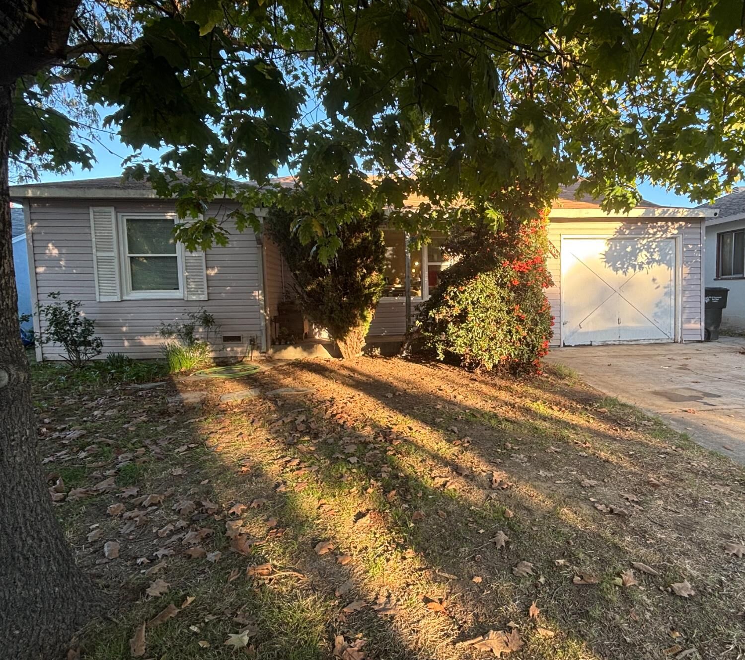 Property Photo:  5665 Carmela Way  CA 95822 
