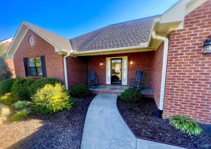 Property Photo: 178 County Road 378 AL 35673