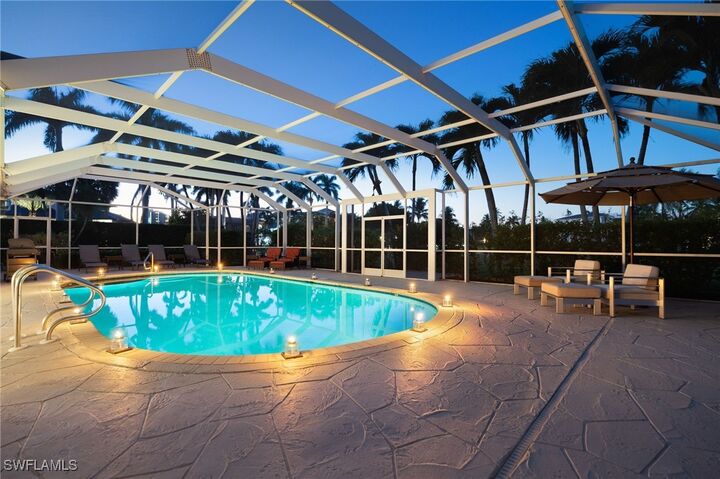503 Neapolitan Way  Naples FL 34103 photo