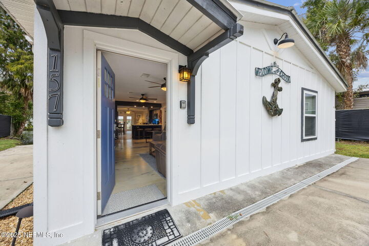 Property Photo:  157 Smith Lane  FL 32189 