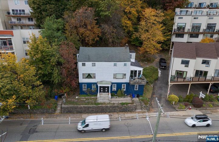 Property Photo:  1106-1108 River Road  NJ 07020 