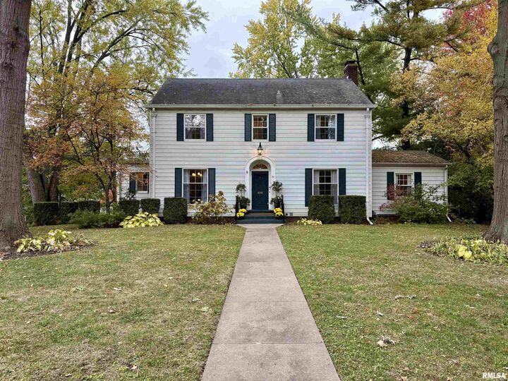 Property Photo: 71 Park Lane Drive IL 61401