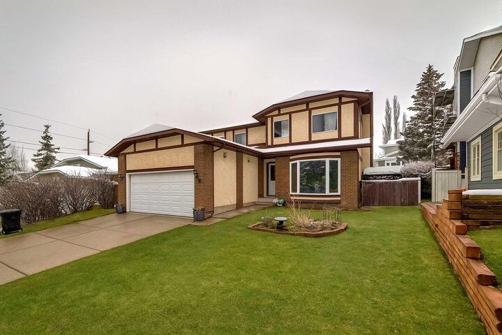 Photo de la propriété: 7 Hawksley Crescent NW AB T3G 3B9