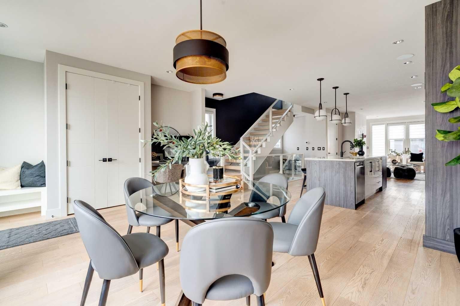 Property Photo: 720 15 Street NW AB T2N 2B2