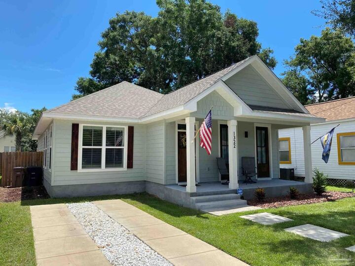 Property Photo: 1322 N 7th Ave FL 32503