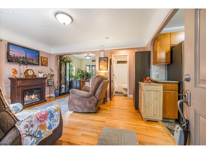 Property Photo: 19145 Addie St OR 97027