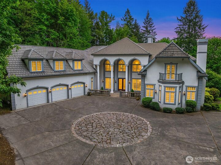 Property Photo: 22135 SE 134th Street WA 98027