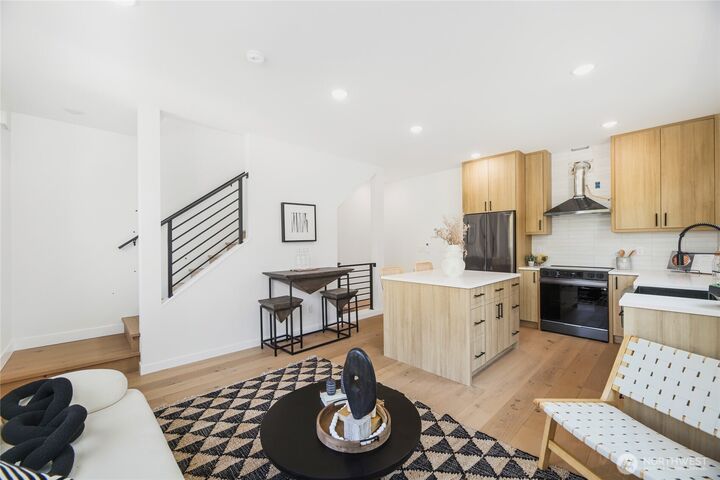 1805 SW Elmgrove Street  Seattle WA 98106 photo