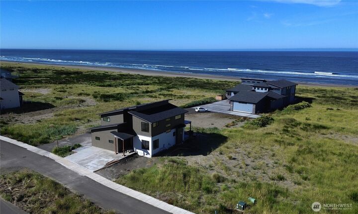 Property Photo:  1421 S Cohasset Crest  WA 98595