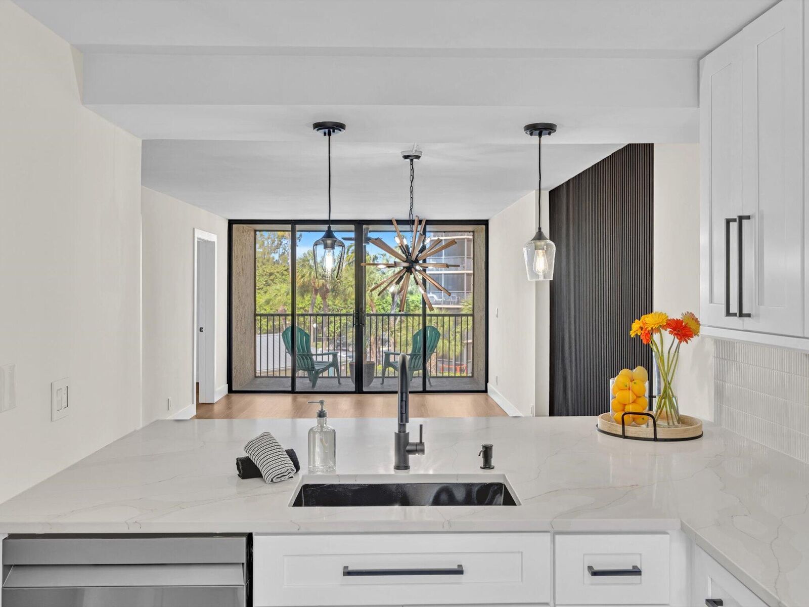 Property Photo: 21 Royal Palm Way 303 FL 33432