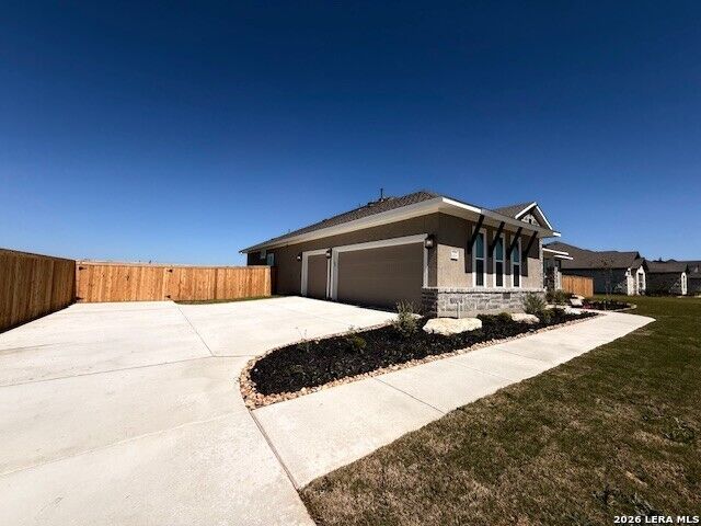 Property Photo: 272 Christian TX 78009