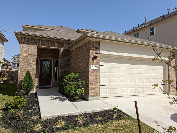 Property Photo:  5126 Longhorn Riv  TX 78109 