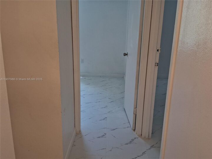 6103 SW 69th St 41  South Miami FL 33143 photo