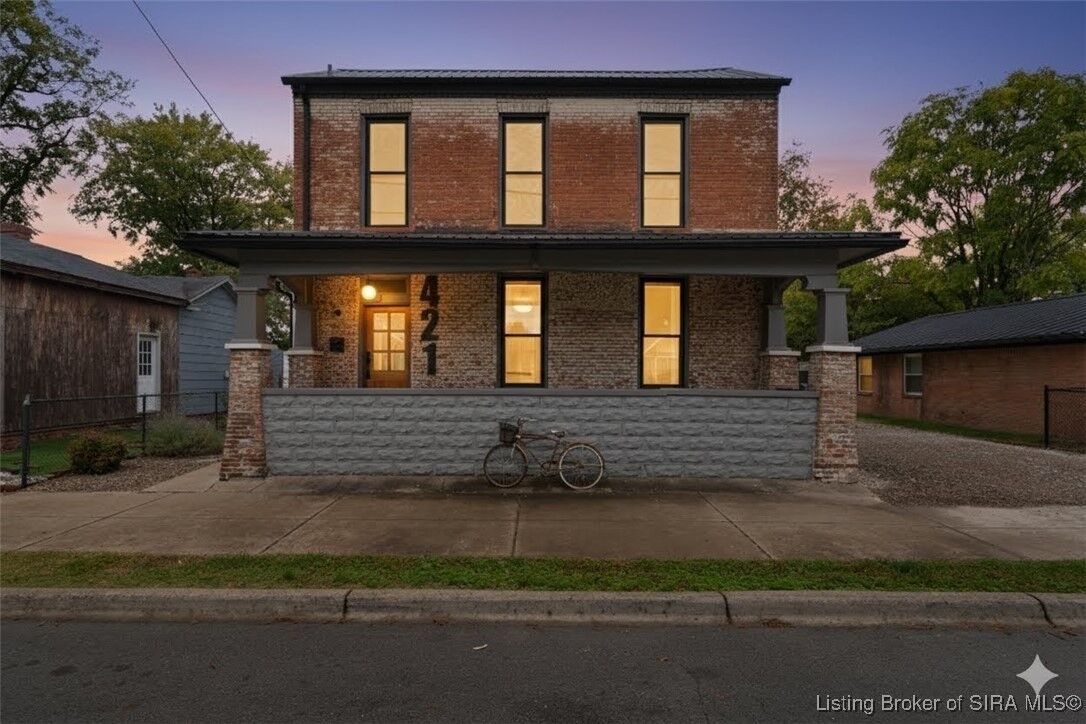Property Photo:  421 W Market Street  IN 47130 