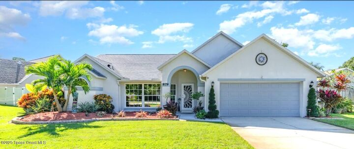 Property Photo: 879 Evergreen Place FL 32955