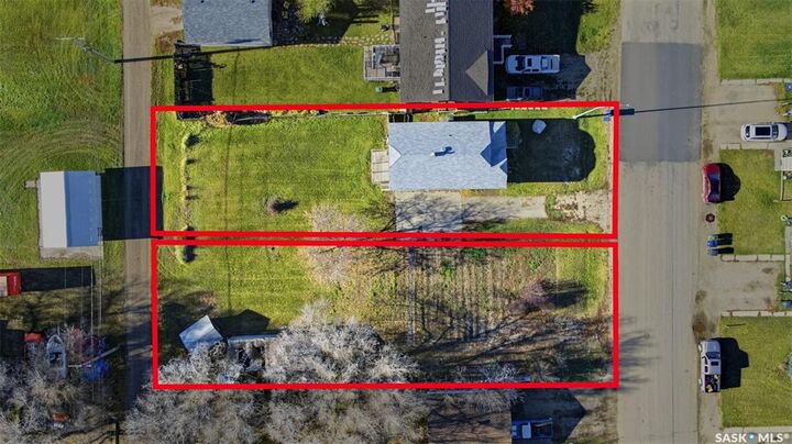 Property Photo:  308-310 3rd Street  SK S0K 1K0 