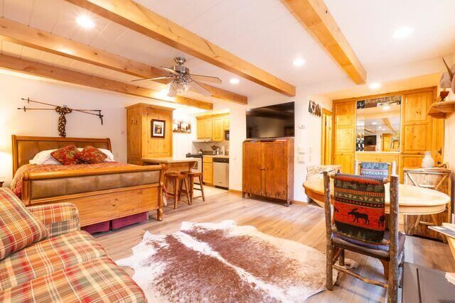 Property Photo:  1071 Atelier Condo Drive Dr  ID 83353