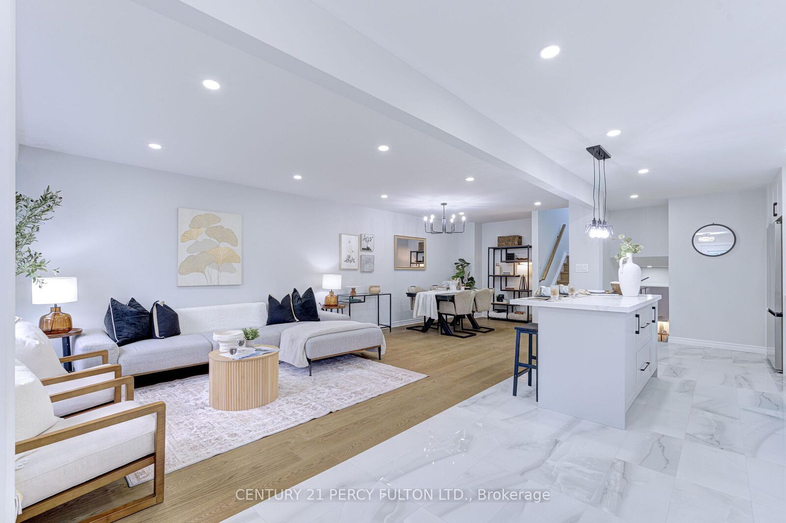 Photo de la propriété: 7146 Harwick Drive ON L4T 3A4