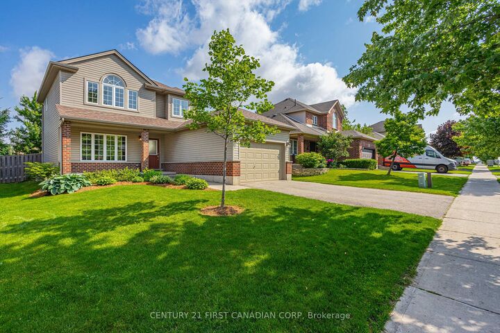 Photo de la propriété:  32 Stonefield Lane  ON N0M 2A0 