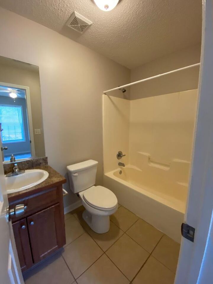Property Photo:  215 Gard Street 2  GA 31602 