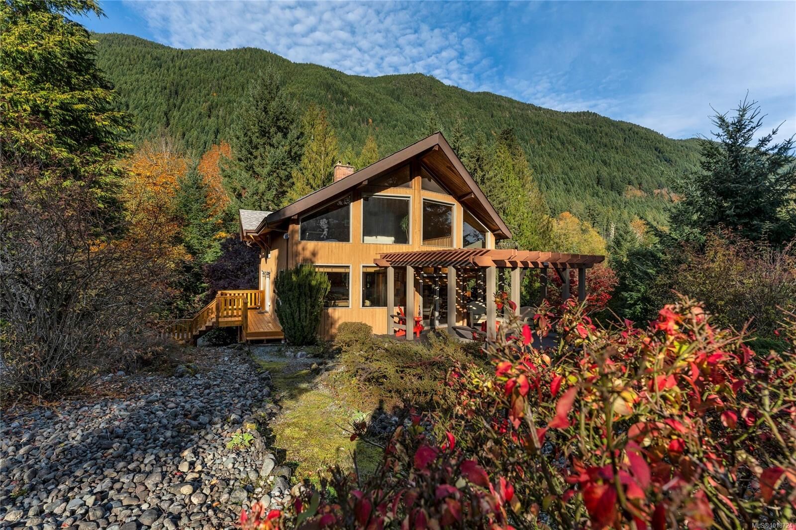 Property Photo:  8105 Miracle Close  BC V0R 3E1 