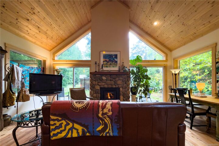Property Photo: 403 Whaletown Rd BC V0P 1Z0