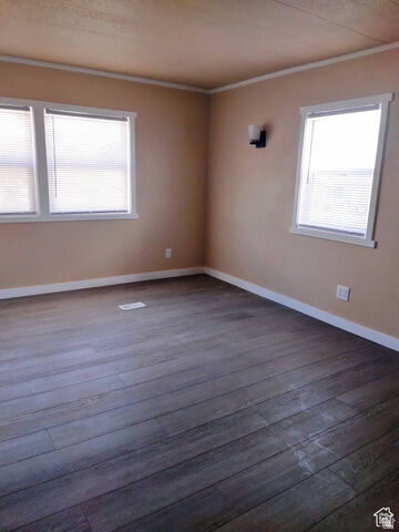 Property Photo: 425 N Esquire Pkwy 35 UT 84513