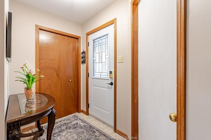 Property Photo:  70 Glenroy 7  ON N5Z 4W9 