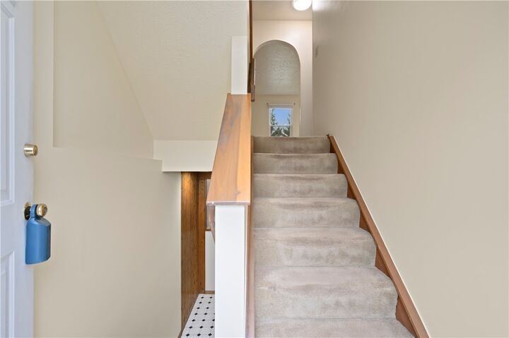 Property Photo: 1203 Timber Trl PA 15126