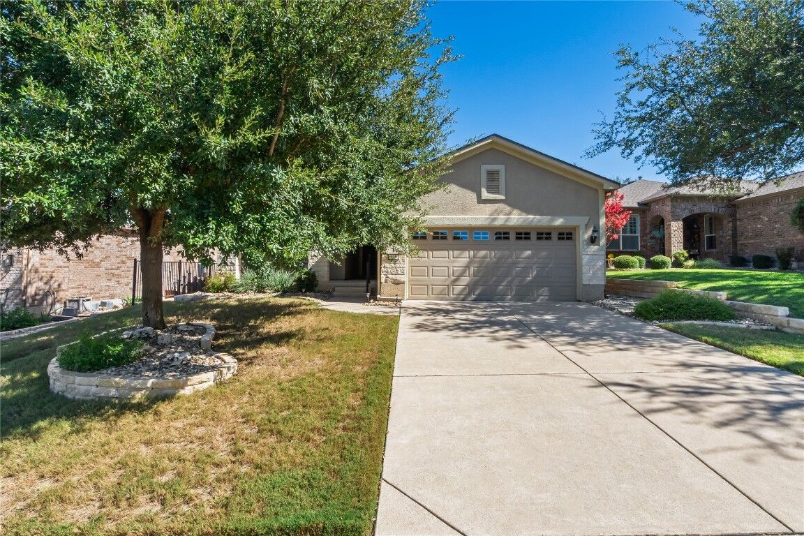 Property Photo: 106 Trinity Lane TX 78633