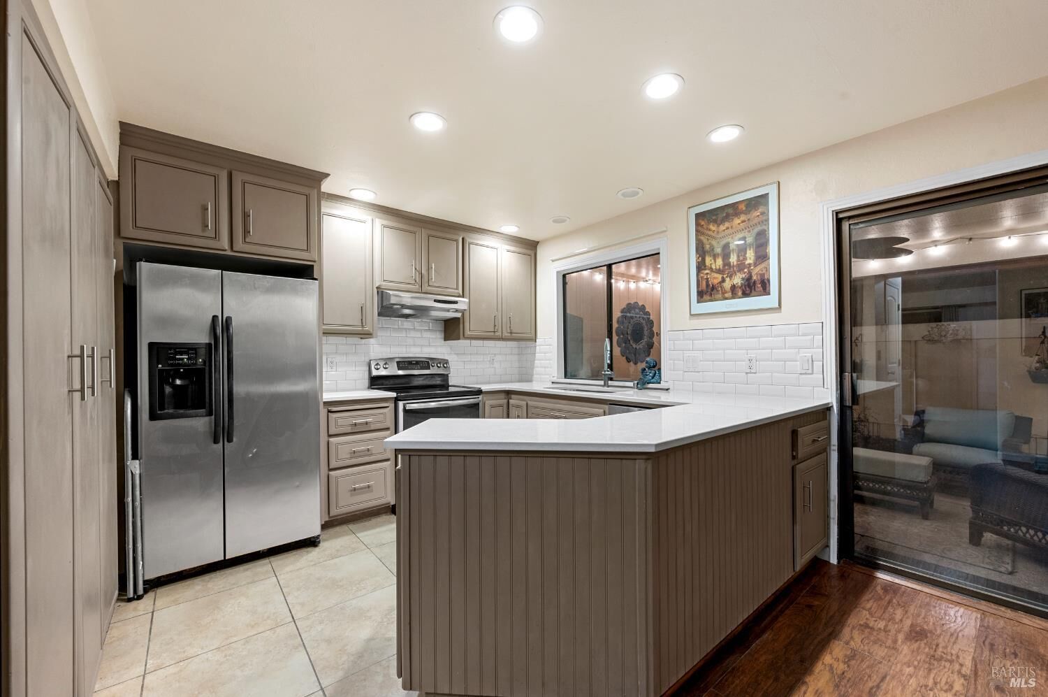 Property Photo:  1804 Arroyo Sierra Circle  CA 95405 