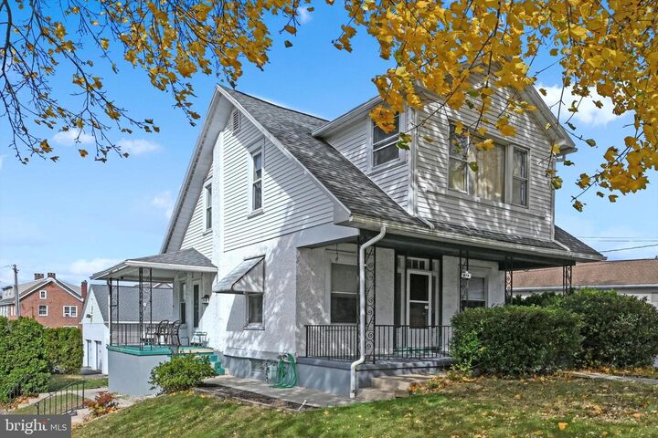 Property Photo:  979 New Holland Road  PA 19607 